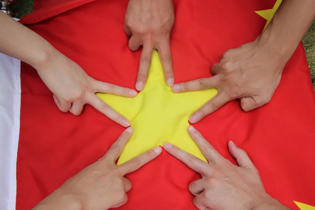 云顶集团官方网站12周年征文丨二等奖《建功新时代 云顶集团官方网站书芳华》