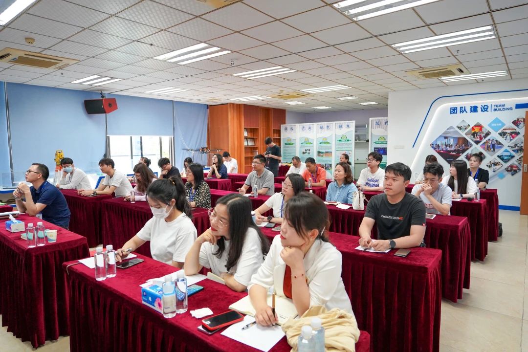 云顶集团官方网站集团引领AI风潮，全员学习共创发展